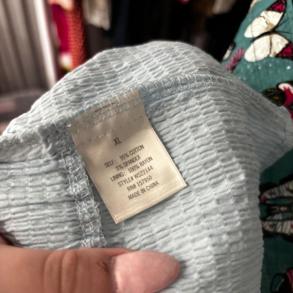 FRANCESCA'S MI AMI LIGHT BLUE TEXTURED PEPLUM TOP - Picture 5 of 6